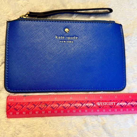 Kate Spade ♠️ Blue Wristlet - Picture 7 of 7